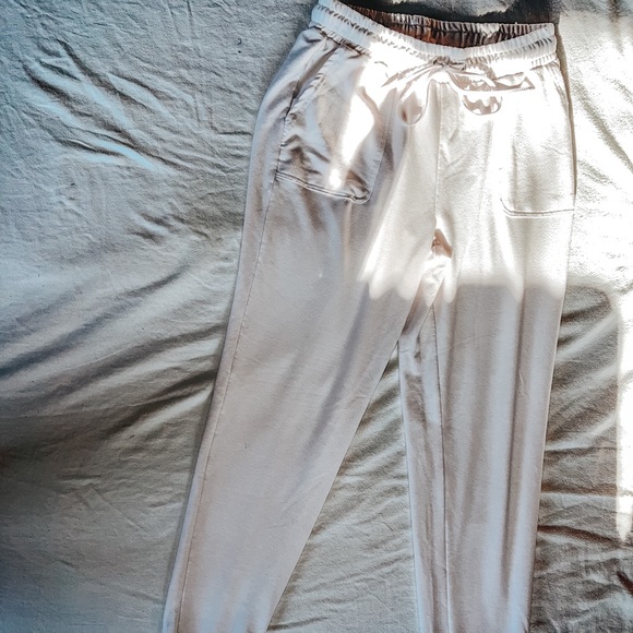 Rae Dunn White Joggers - Picture 1 of 3